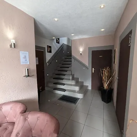 Eiserner Anton 호텔 *