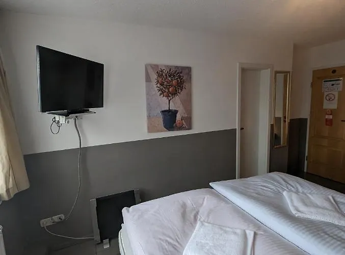 Eiserner Anton Hotel